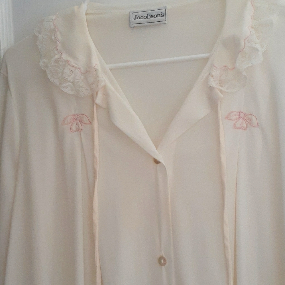 Vintage bed jacket
